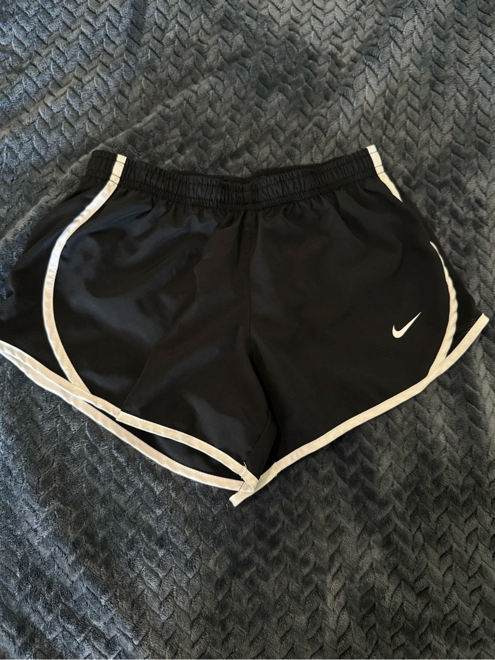 Girls Nike black & white running shorts- Small